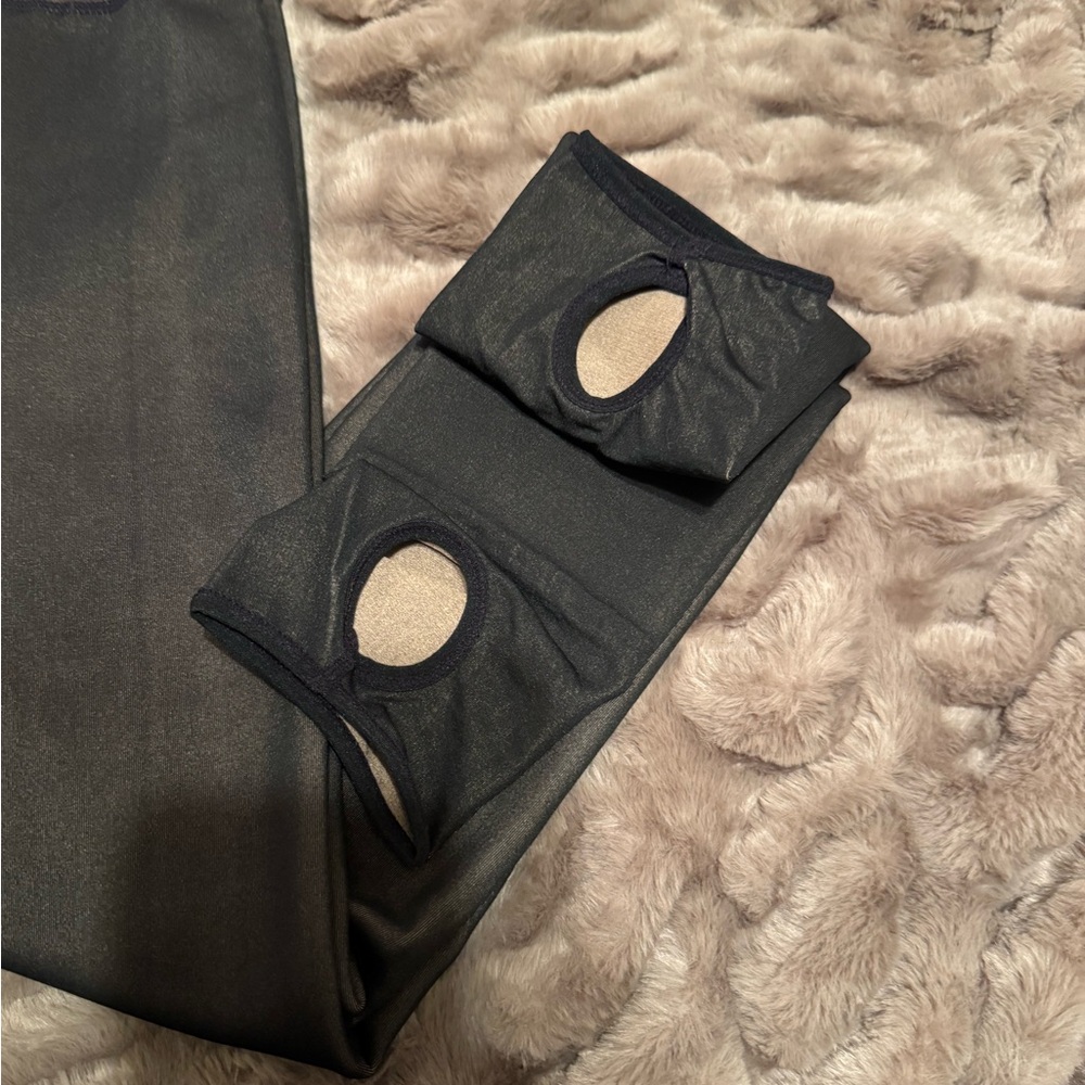 Women’s Plus Size Black Thermal Leggings - Size 2X - Picture 4 of 4